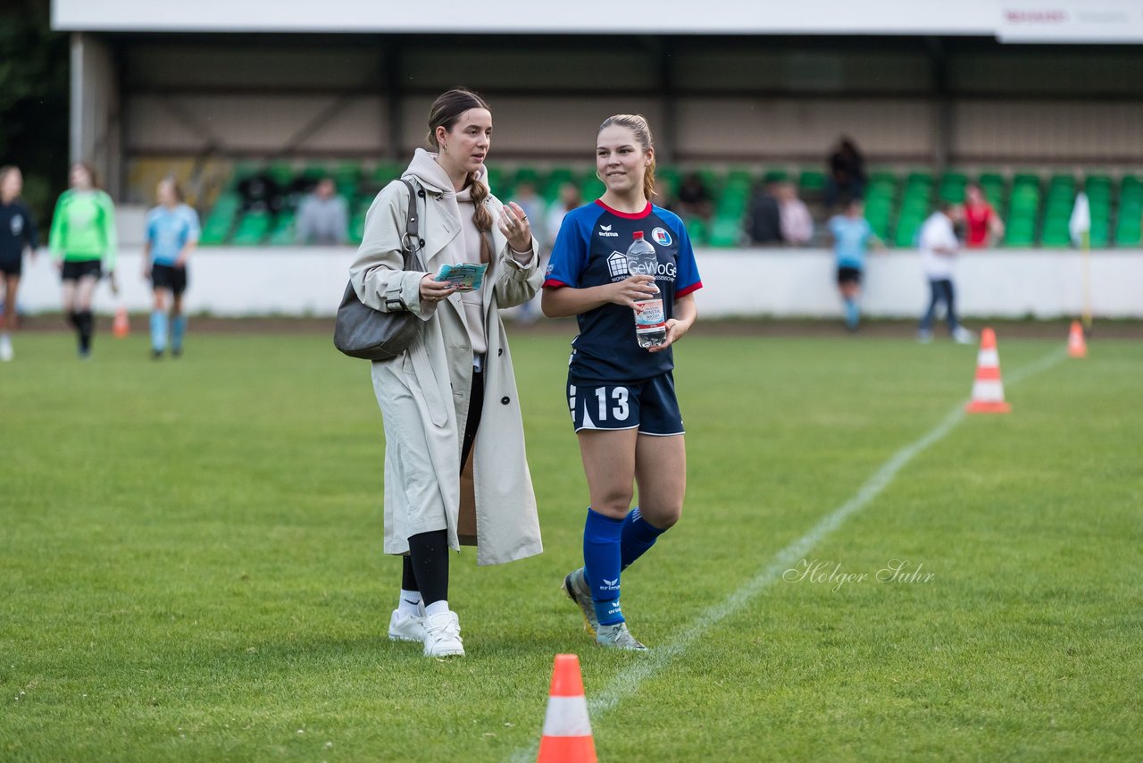 Bild 69 - Loewinnen Cup